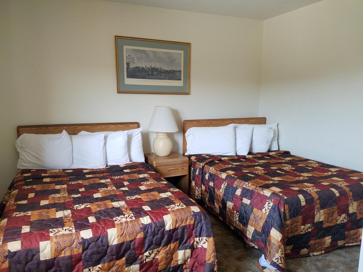 אולד פורג' Clark'S Beach Motel מראה חיצוני תמונה
