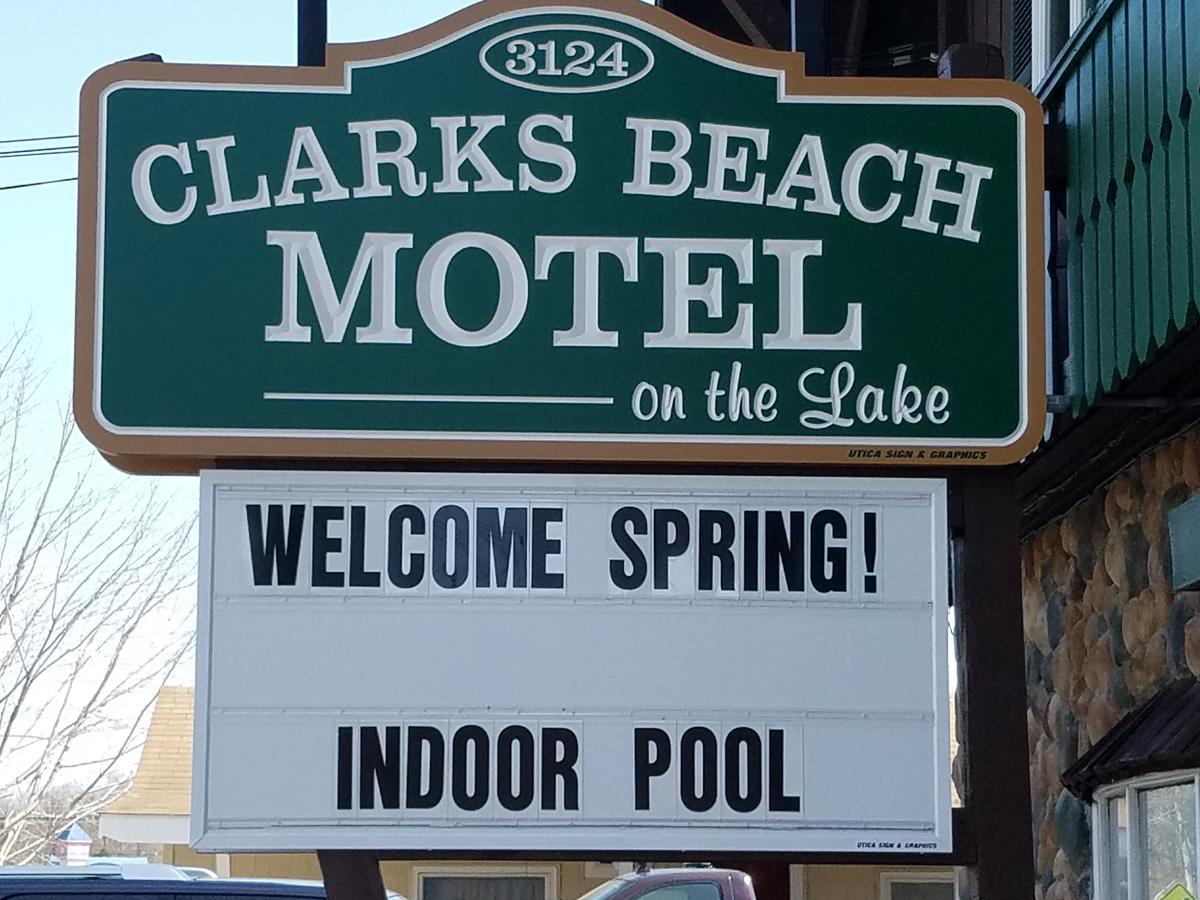 אולד פורג' Clark'S Beach Motel מראה חיצוני תמונה