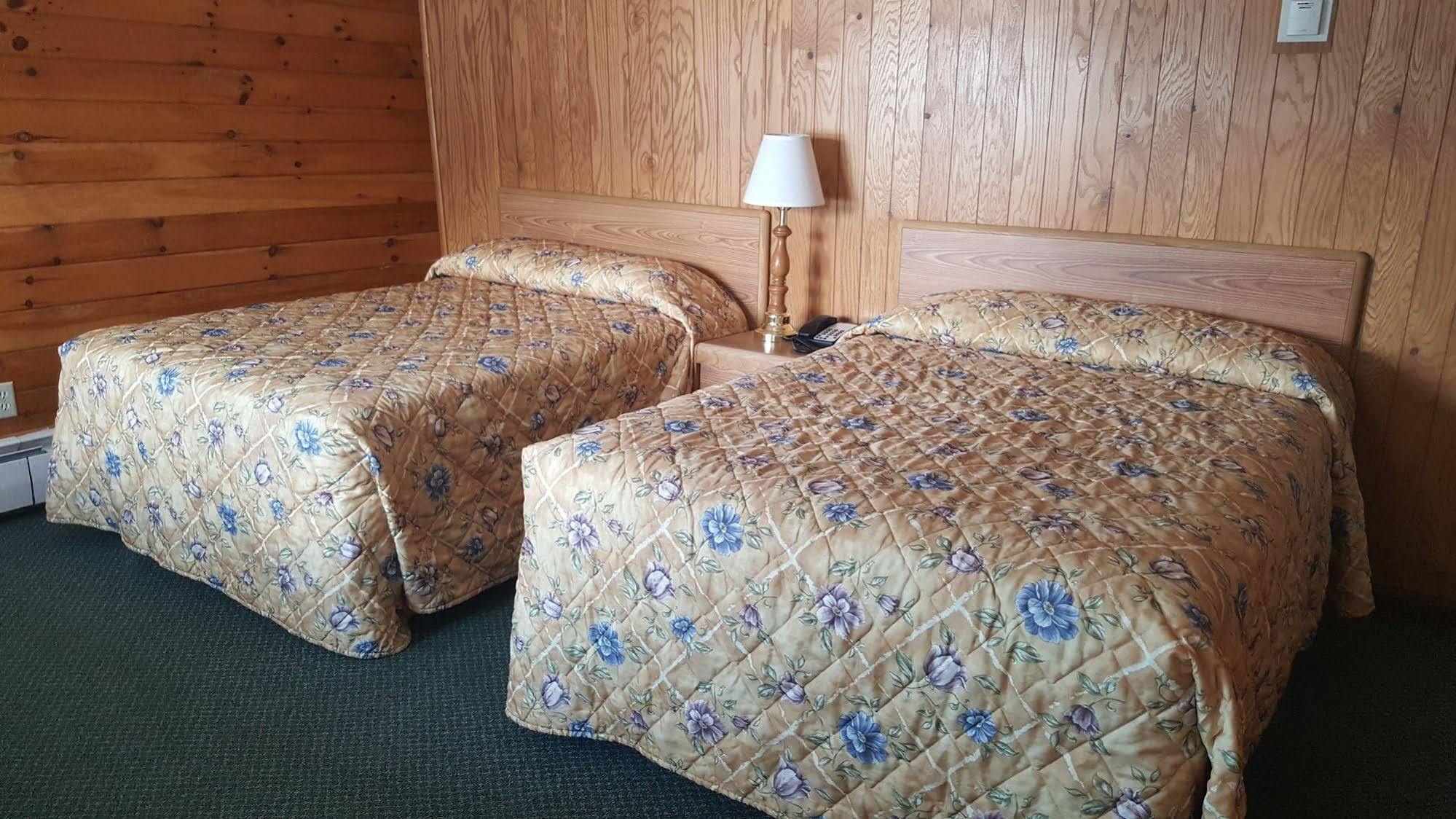 אולד פורג' Clark'S Beach Motel מראה חיצוני תמונה