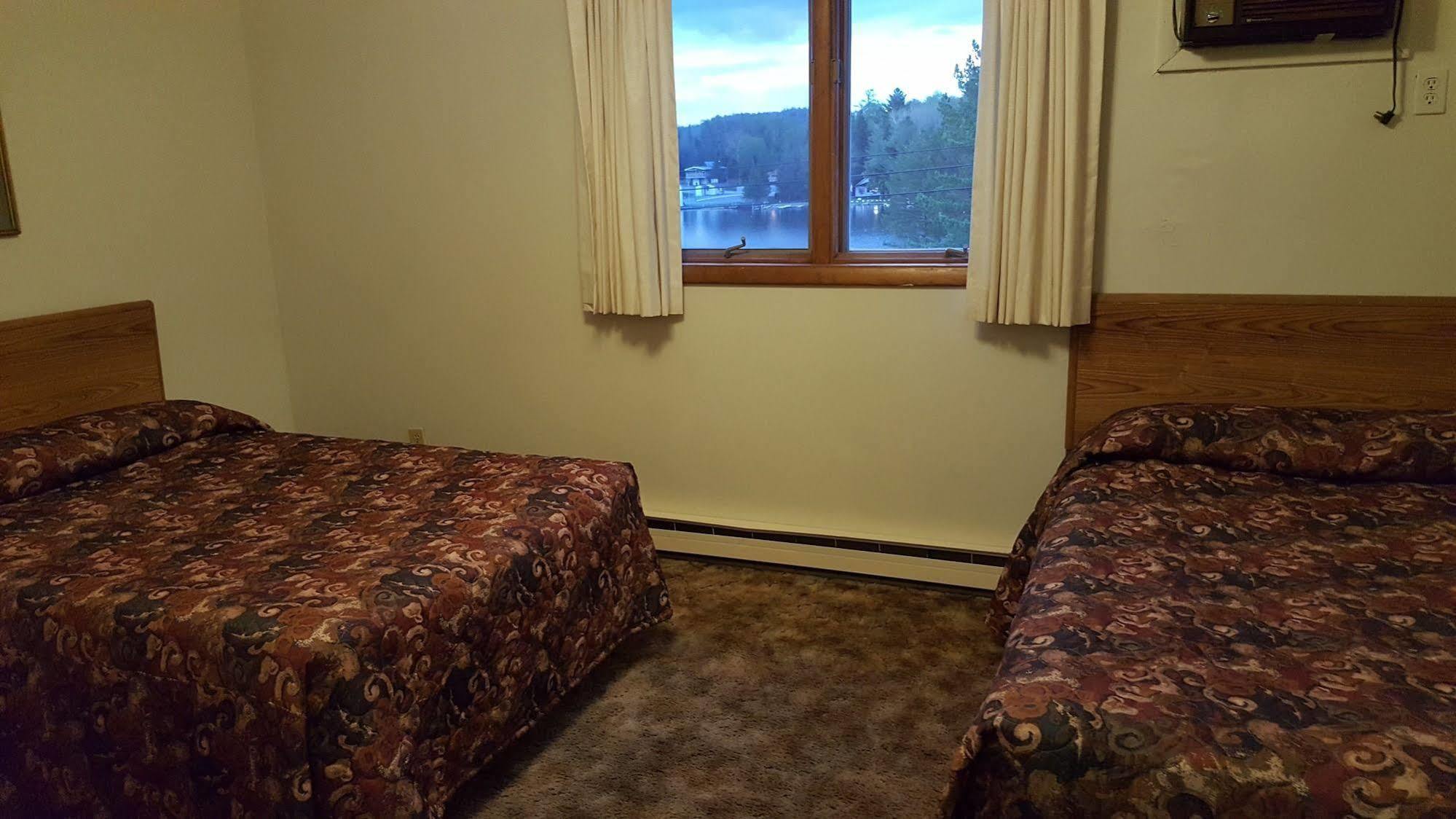 אולד פורג' Clark'S Beach Motel מראה חיצוני תמונה